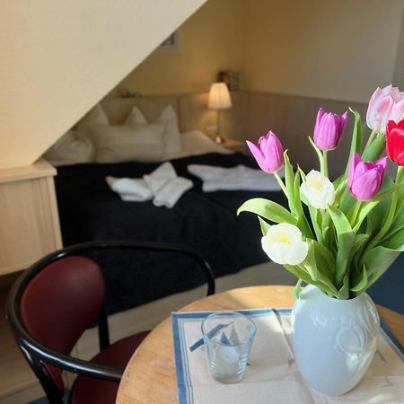 Hotel-Pension Zur Mole Вик Экстерьер фото