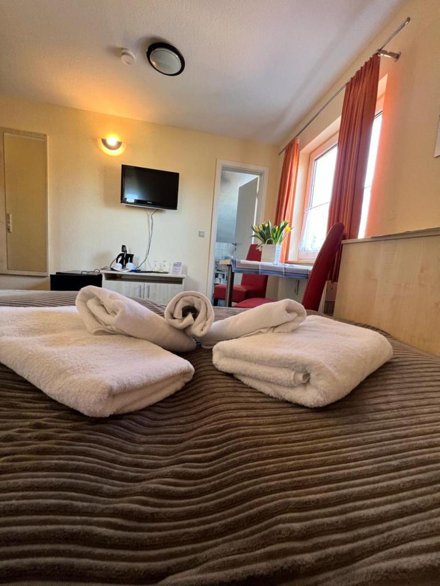 Hotel-Pension Zur Mole Вик Экстерьер фото